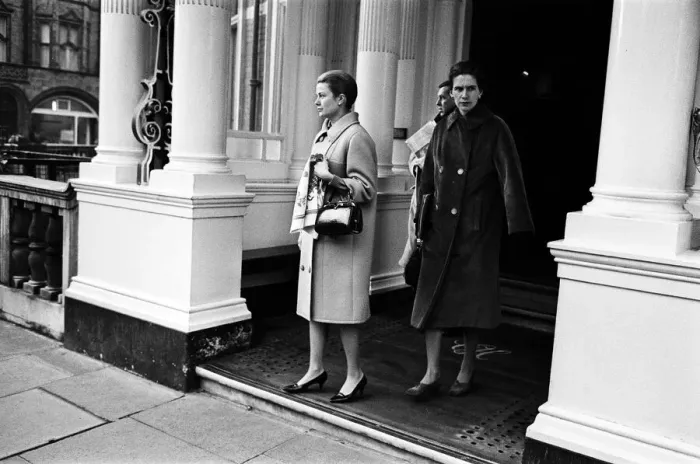 Framed Print : Princess Grace of Monaco leaving the Connaught Hotel, Mayfair Framed Print : Princess Grace of Monaco leaving the Connaught Hotel, Mayfair