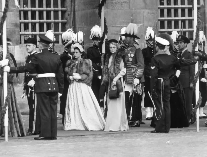 Framed Print : Princess Margaret arriving at Queen Julianas (right Framed Print : Princess Margaret arriving at Queen Julianas (right