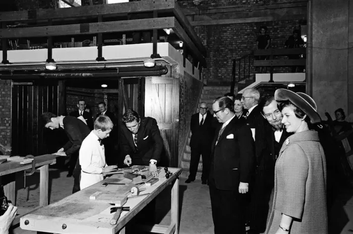 Framed Print : Princess Margaret, Countess of Snowdon and Antony Armstrong-Jones Framed Print : Princess Margaret, Countess of Snowdon and Antony Armstrong-Jones