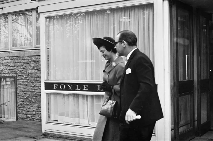 Framed Print : Princess Margaret, Countess of Snowdon opens the new Birmingham Post & Mail offices Framed Print : Princess Margaret, Countess of Snowdon opens the new Birmingham Post & Mail offices