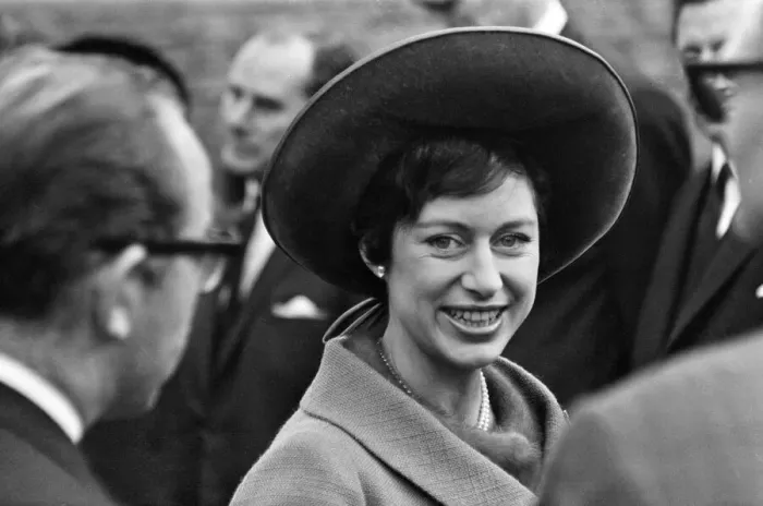 Framed Print : Princess Margaret, Countess of Snowdon opens the new Birmingham Post & Mail offices Framed Print : Princess Margaret, Countess of Snowdon opens the new Birmingham Post & Mail offices