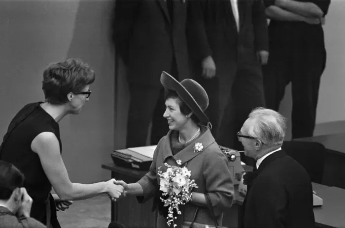 Framed Print : Princess Margaret, Countess of Snowdon opens the new Birmingham Post & Mail offices Framed Print : Princess Margaret, Countess of Snowdon opens the new Birmingham Post & Mail offices