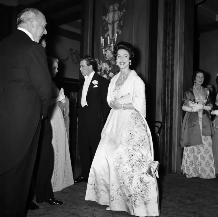 Framed Print : Princess Margaret and her fiance Antony Armstrong-Jones attend a gala ballet performance
