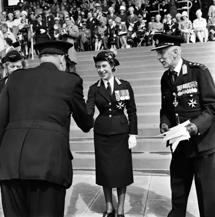 Framed Print : Princess Margaret inspects the St John Ambulance Cadets, York. 10th July 1960 Framed Print : Princess Margaret inspects the St John Ambulance Cadets, York. 10th July 1960