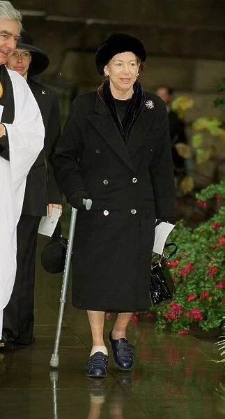 Princess Margaret November 1999 Leaving St Paul