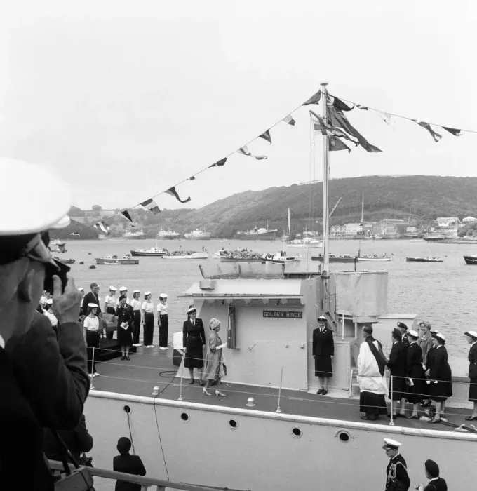 Framed Print : Princess Margaret visits Britannia Royal Naval College, Dartmouth. 29th July 1960 Framed Print : Princess Margaret visits Britannia Royal Naval College, Dartmouth. 29th July 1960
