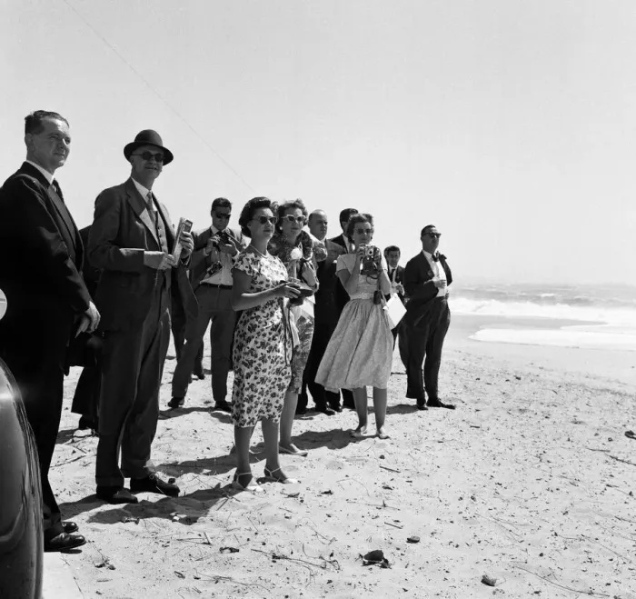 Framed Print : Princess Margaret visits Nazare, Portugal. 9th June 1959 Framed Print : Princess Margaret visits Nazare, Portugal. 9th June 1959