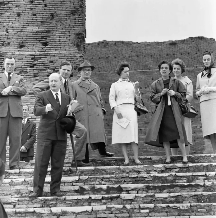Framed Print : Princess Margaret visits Ostia Antica, Rome. 22nd April 1959 Framed Print : Princess Margaret visits Ostia Antica, Rome. 22nd April 1959