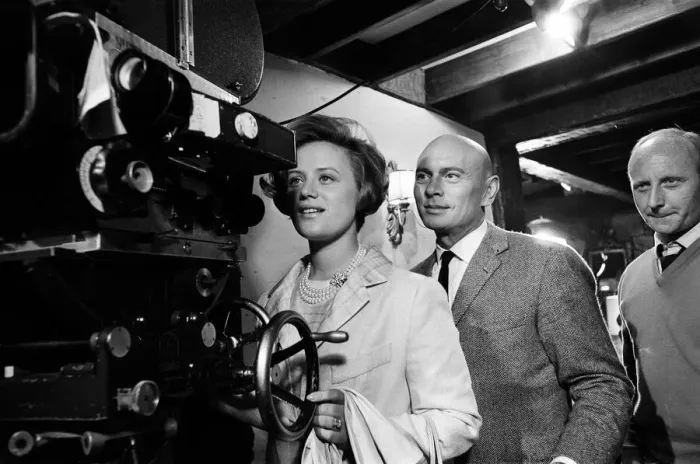 Framed Print : Princess Muna al-Hussein of Jordan is shown around Elstree Studios. 26th July 1966 Framed Print : Princess Muna al-Hussein of Jordan is shown around Elstree Studios. 26th July 1966