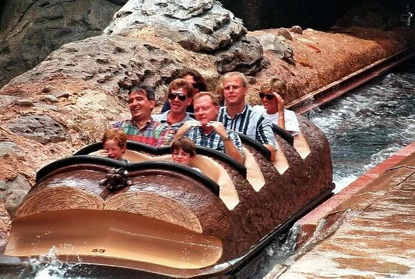 PRINCESS OF WALES AND SONS ON LOG FLUME IN DISNEYLAND - 01  /  09  /  1993