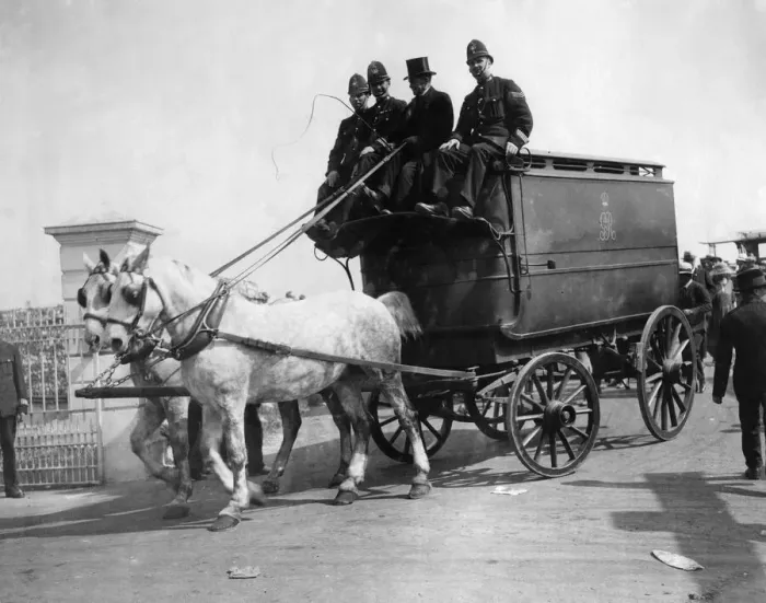 Framed Print : Prison van arriving at Epsom Course, on Derby Day. this is used as a temporary prison for