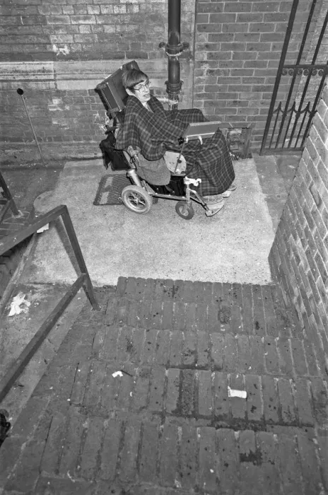 Framed Print : Professor Stephen Hawking, out and about in Cambridge December 1990Professor Stephen Framed Print : Professor Stephen Hawking, out and about in Cambridge December 1990Professor Stephen