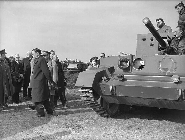 A prototype Cromwell tank is put through its paces for