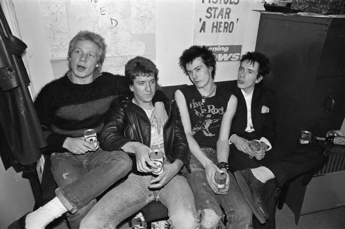 Framed Print : The punk band the Sex Pistols, who signed up last week with A & M Records have been fired