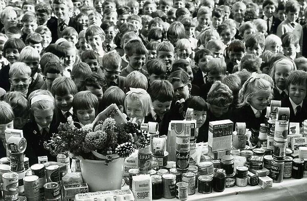 Pupils at Ayr Grammer School during thanksgiving September 1967