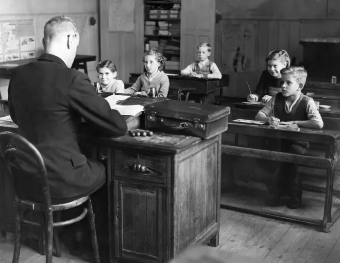 Framed Print : Pupils at Hamsteels Church of England School 12 October 1955 Framed Print : Pupils at Hamsteels Church of England School 12 October 1955