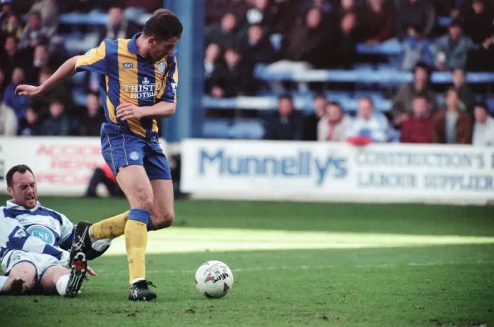 Framed Print : QPR 0-4 Leeds United, premier league match action, Loftus Road, Monday 4th April 1994 Framed Print : QPR 0-4 Leeds United, premier league match action, Loftus Road, Monday 4th April 1994