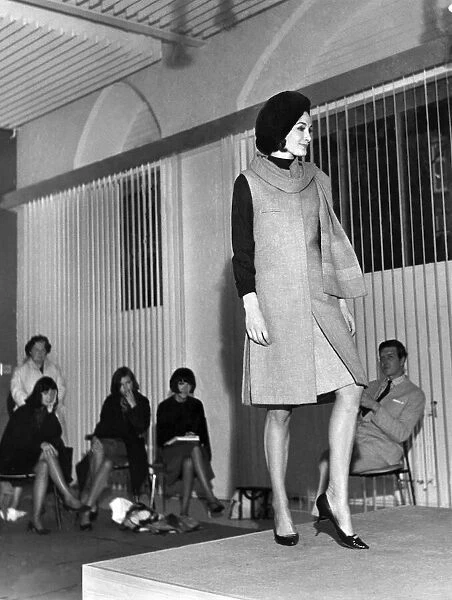Quant Fashion Show. September 1962 P006409