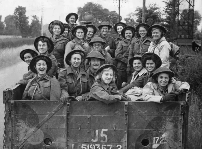 Framed Print : Queen Alexandra Imperial Military Nurses make their way to the 79th General Field