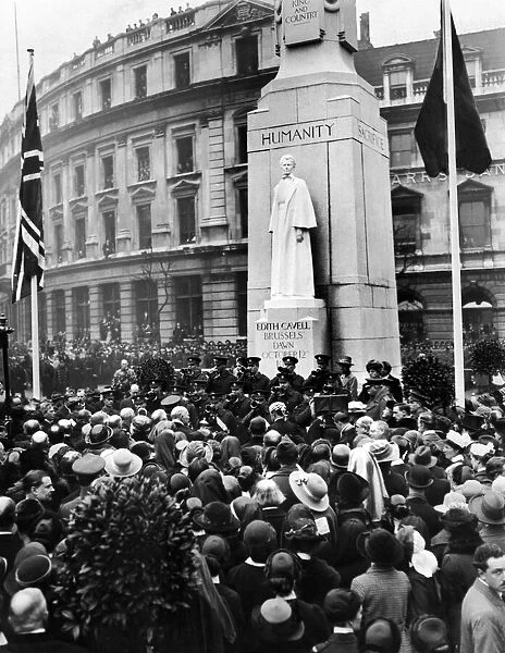 Queen Alexandra seen here unveils the memorial to nurse Edith Cavell who was shot for