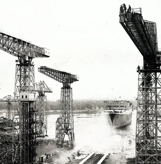 Framed Print : Queen Elizabeth 2 launch on the Clyde at John Browns 1967 QE2 ship cranes Framed Print : Queen Elizabeth 2 launch on the Clyde at John Browns 1967 QE2 ship cranes