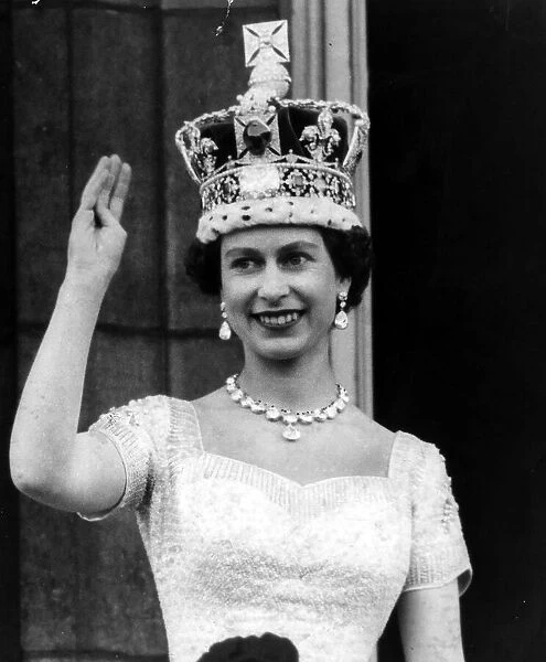 Queen Elizabeth on the balcony at Buckingham Palace after her Coronation at Westminster