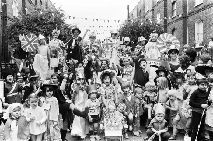Framed Print : Queen Elizabeth II 1977 Silver Jubilee Childrens Street Party Children at a Framed Print : Queen Elizabeth II 1977 Silver Jubilee Childrens Street Party Children at a