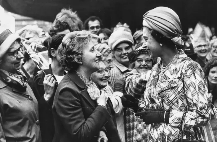 Framed Print : Queen Elizabeth II chatting to Geordie housewives during her visit to Newcastle 1st Framed Print : Queen Elizabeth II chatting to Geordie housewives during her visit to Newcastle 1st