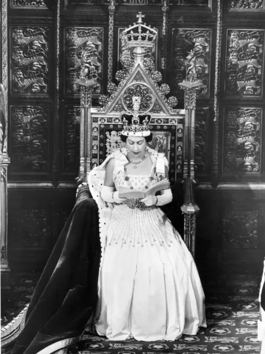 Framed Print : Queen Elizabeth II delivers her speech from the throne in the House of Lords at the State