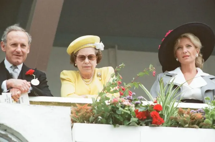 Framed Print : Queen Elizabeth II, Derby Day, Epsom Downs Racecourse, Wednesday 1st June 1988 Framed Print : Queen Elizabeth II, Derby Day, Epsom Downs Racecourse, Wednesday 1st June 1988