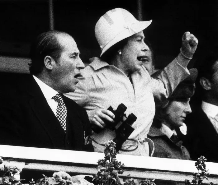 Framed Print : Queen Elizabeth II at The Derby Epsom June 1978 Ilford &pound