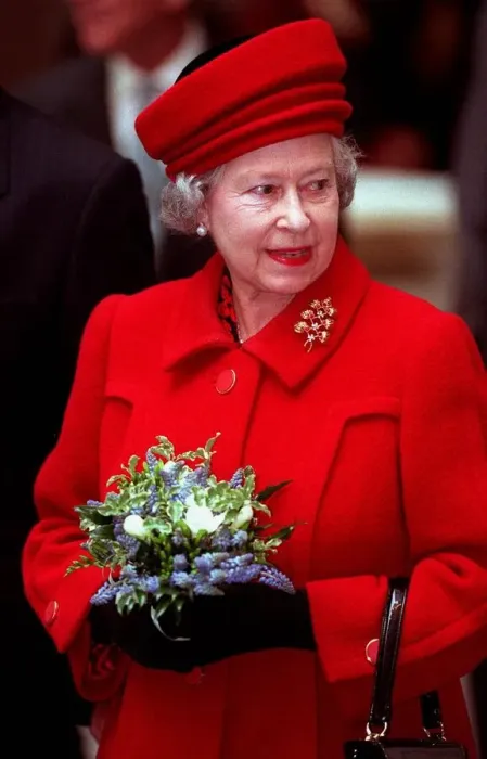 Framed Print : Queen Elizabeth II in Edinburgh November 1998 At the opening of the Museum of Framed Print : Queen Elizabeth II in Edinburgh November 1998 At the opening of the Museum of