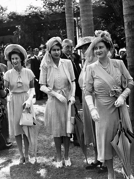 Queen Elizabeth II, l to r, Princess Margaret, Princess Elizabeth