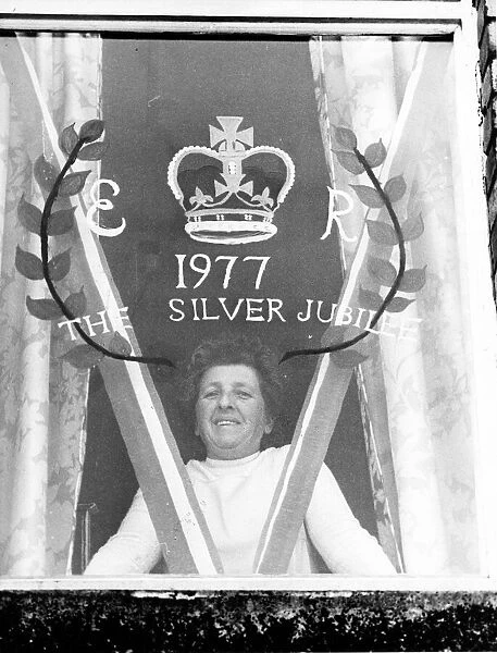 Queen Elizabeth II - North East Leg of The Jubilee Tour 1977 to celebrate the Silver