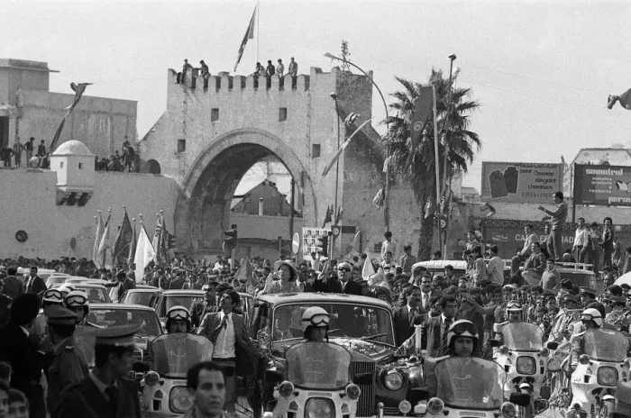 Framed Print : Queen Elizabeth II and President Habib Bourguiba during the Royal state visit to Tunis Framed Print : Queen Elizabeth II and President Habib Bourguiba during the Royal state visit to Tunis