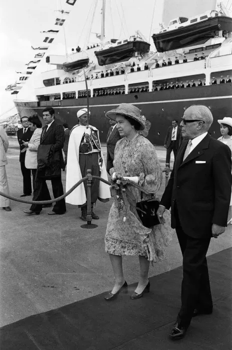 Framed Print : Queen Elizabeth II and President Habib Bourguiba during the Royal state visit to Tunis Framed Print : Queen Elizabeth II and President Habib Bourguiba during the Royal state visit to Tunis