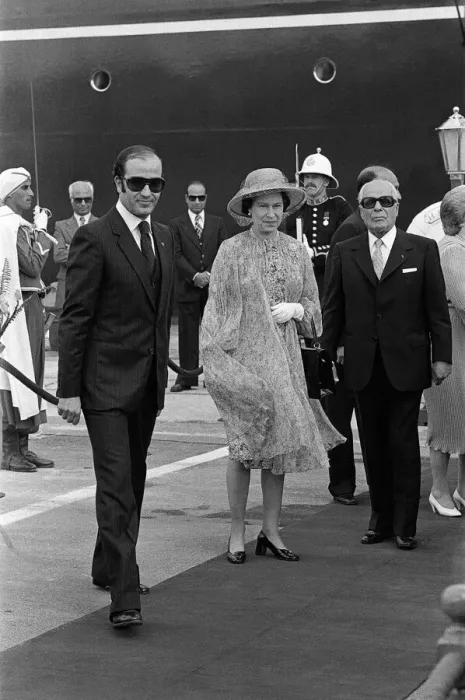 Framed Print : Queen Elizabeth II with President Habib Bourguiba in Tunis, Tunisia. 21st October 1980 Framed Print : Queen Elizabeth II with President Habib Bourguiba in Tunis, Tunisia. 21st October 1980