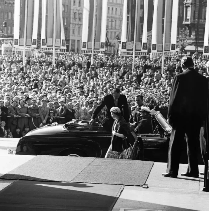 Framed Print : Queen Elizabeth II and Prince Philip, Duke of Edinburgh visit to Denmark. 23rd May 1957 Framed Print : Queen Elizabeth II and Prince Philip, Duke of Edinburgh visit to Denmark. 23rd May 1957