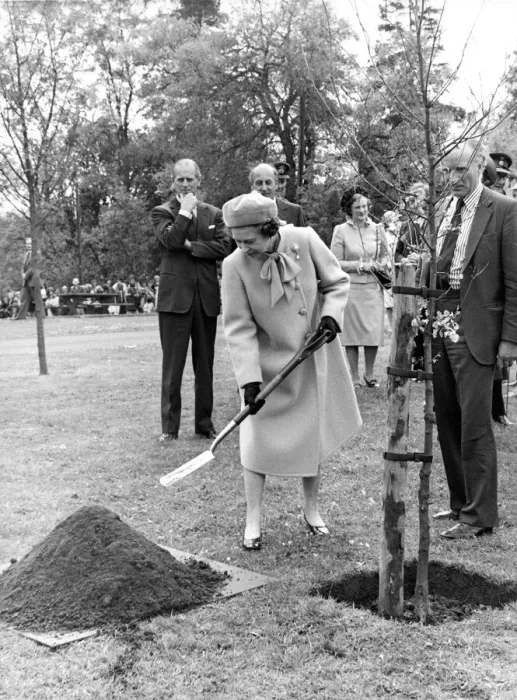 Framed Print : Queen Elizabeth II and Prince Philip officially open the Kielder Reservoir, Kielder Water Framed Print : Queen Elizabeth II and Prince Philip officially open the Kielder Reservoir, Kielder Water