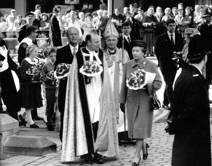 Framed Print : Queen Elizabeth II and Prince Philip visit Newcastle to distribute the Royal Maundy Money Framed Print : Queen Elizabeth II and Prince Philip visit Newcastle to distribute the Royal Maundy Money