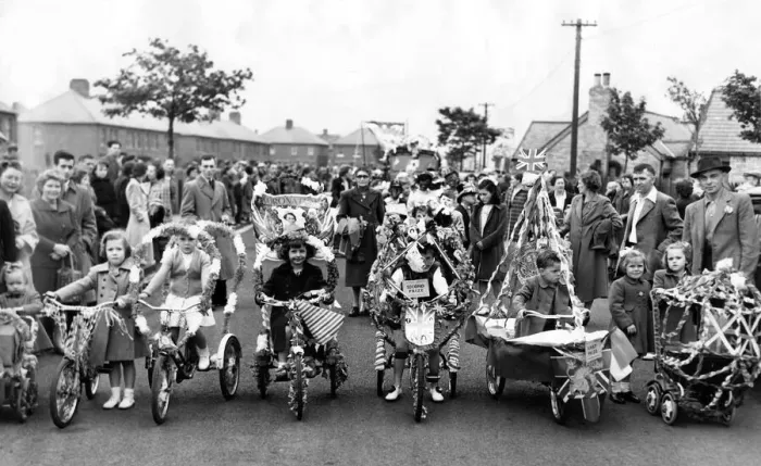 Framed Print : Queen Elizabeth II, Princess Elizabeth - Coronation - Children enjoy a bicycle race