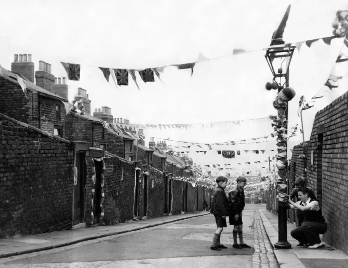 Framed Print : Queen Elizabeth II, Princess Elizabeth - Coronation - Residents from a street in
