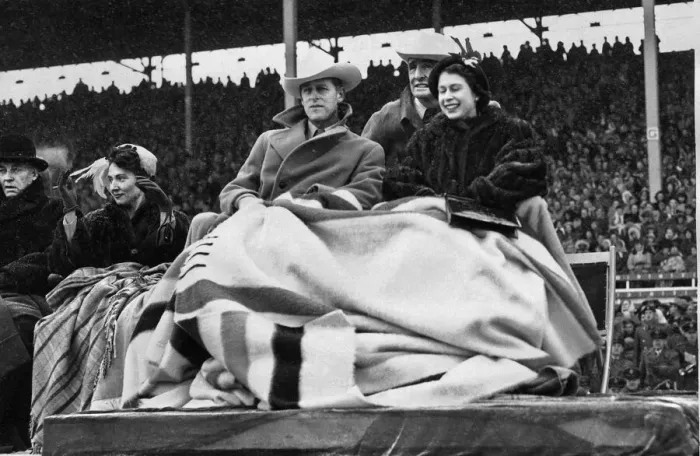 Framed Print : Queen Elizabeth II, Princess Elizabeth and the Duke of Edinburgh sporting a