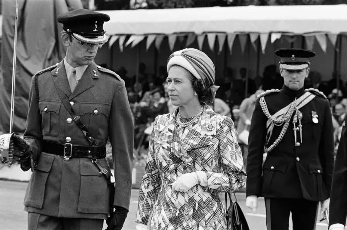 Framed Print : Queen Elizabeth II visiting Catterick Garrison, Richmondshire, North Yorkshire Framed Print : Queen Elizabeth II visiting Catterick Garrison, Richmondshire, North Yorkshire