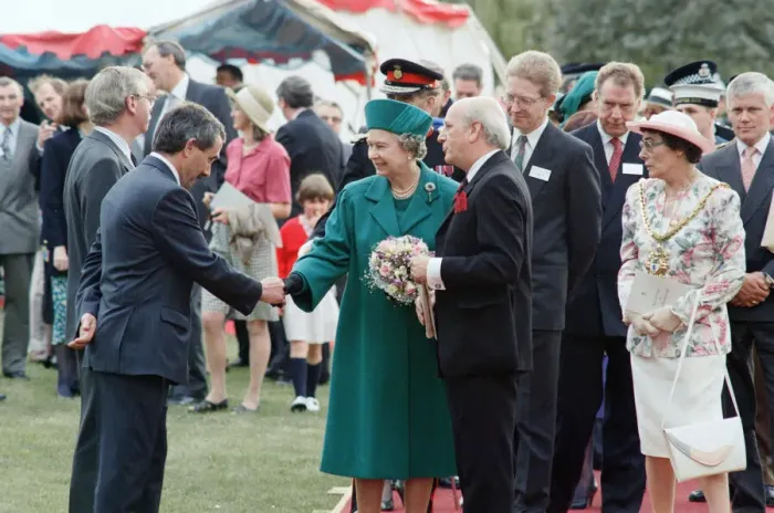 Framed Print : Queen Elizabeth II visiting Middlesbrough to open Pallister Park. 18th May 1993 Framed Print : Queen Elizabeth II visiting Middlesbrough to open Pallister Park. 18th May 1993