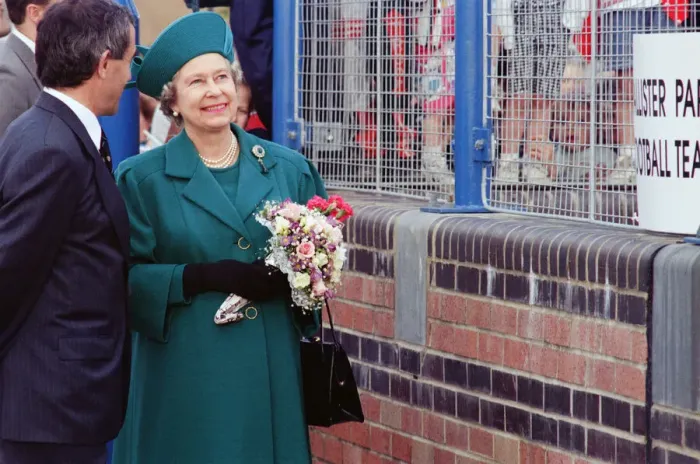 Framed Print : Queen Elizabeth II visiting Middlesbrough to open Pallister Park. 18th May 1993 Framed Print : Queen Elizabeth II visiting Middlesbrough to open Pallister Park. 18th May 1993