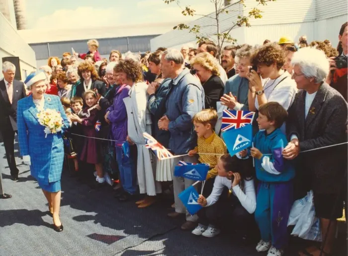 Framed Print : Queen Elizabeth II visits Alcans smelter in Lynemouth 26th June 1993 Framed Print : Queen Elizabeth II visits Alcans smelter in Lynemouth 26th June 1993