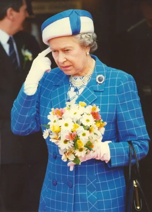 Framed Print : Queen Elizabeth II visits Alcans smelter in Lynemouth 26th June 1993