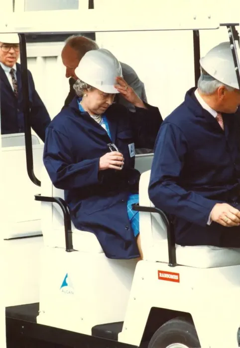 Framed Print : Queen Elizabeth II visits Alcans smelter in Lynemouth 26th June 1993