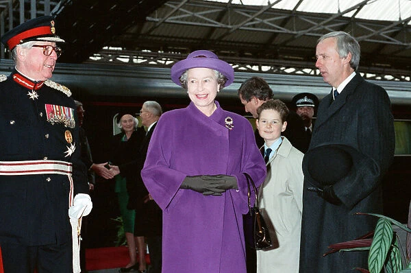 Queen Elizabeth II visits Huddersfield. 30th November 1990